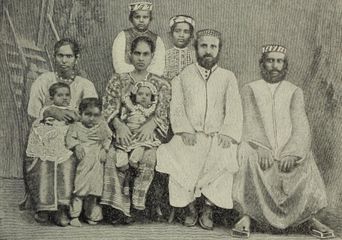 Cochin Jewish family, circa 1900, from the Jewish Encyclopedia (1901-1906).