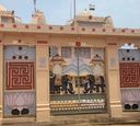 Experience Pigeon Feeding at Fort Kochi’s Jain Temple: A Fun Mid-Day Activity (2)