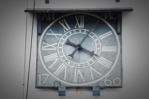 Clock tower beside the Paradesi Synagogue in Mattancherry, Kochi. The clock tower was commissioned by Ezekiel Rahabi in 1760 and remained functional until 1930; its four faces used Latin, Hebrew, and Malayalam numerals.