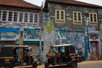 So many details in the murals!