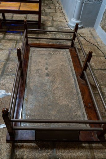 Tomb of Vasco da Gama inside the Church of Saint Francis, Fort Kochi. Photograph taken on 26 March 2025.